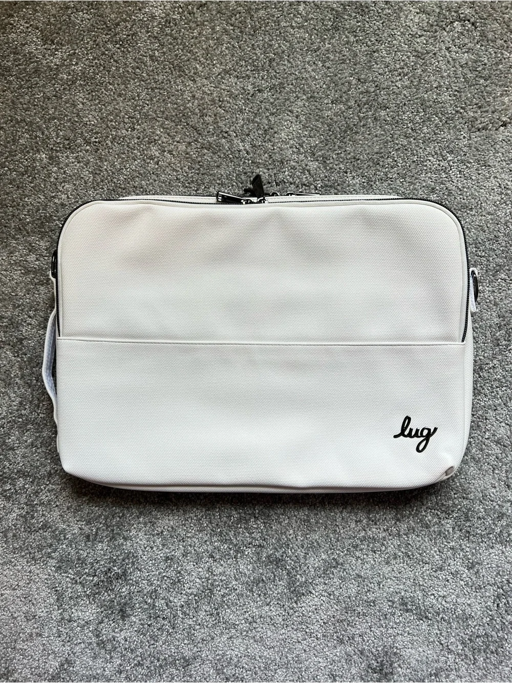Lug Delta vl Matt luxe white NWOT